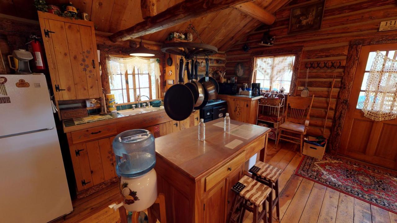 Cabin By The Creek With High Speed Wifi Red River Luaran gambar